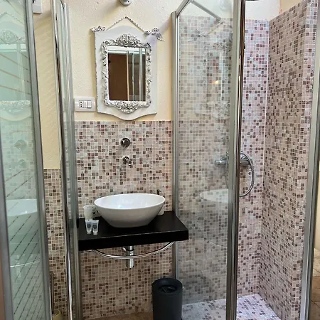 La Vecchia Torre בית הארחה