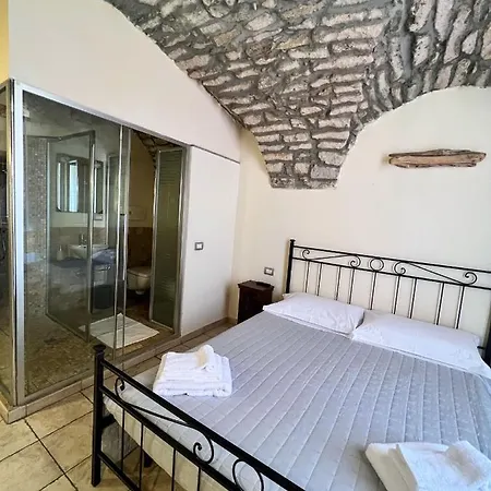 La Vecchia Torre بوسا