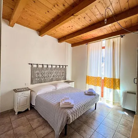 Guest house La Vecchia Torre Bosa
