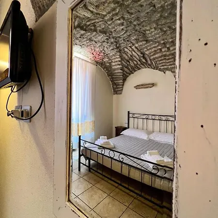 La Vecchia Torre بوسا