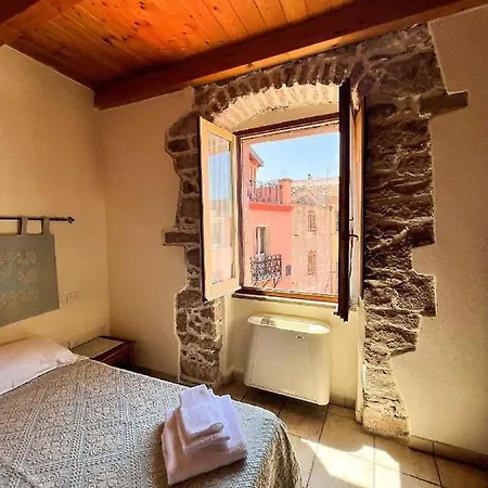 La Vecchia Torre Pensión 3*
