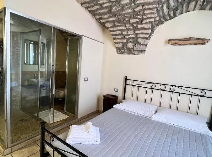 La Vecchia Torre Боса