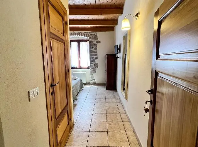 La Vecchia Torre 3* Боса