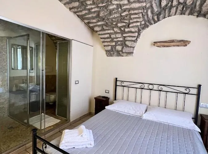 La Vecchia Torre Гостевой дом Боса